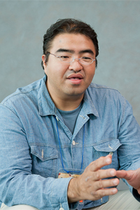 「わんくま同盟」の主宰者、中 博俊氏。「コスプレでの参加OK」が勉強会の特長の1つだ