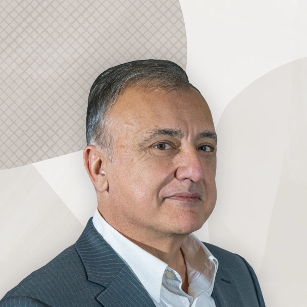 Çetin Özbütün headshot