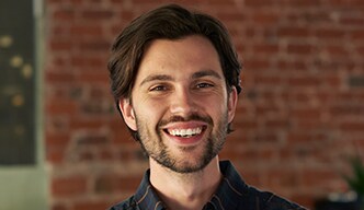 العمل بالبيانات للفوز بعملاء