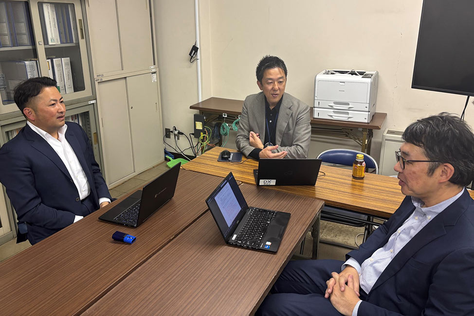 現状の貴社における標準化・ガバメントクラウドの取り組みについて教えてください