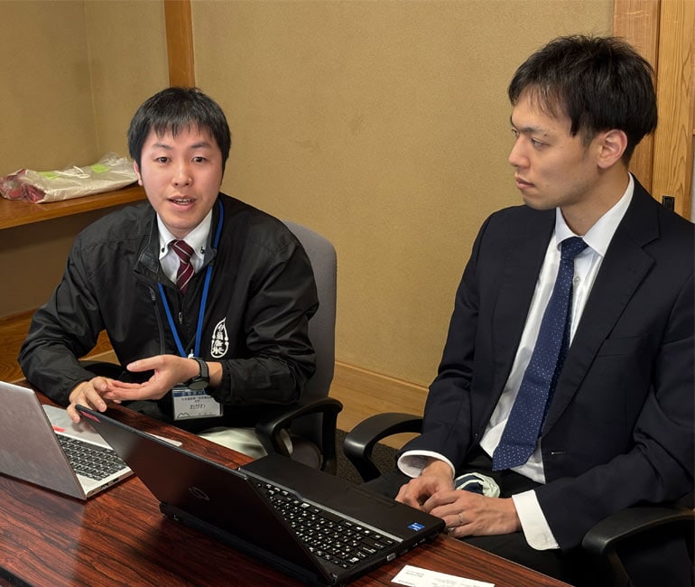 弥彦村役場集合写真2