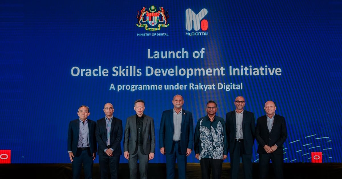 Executive Train Java Oracle Helps Drive Malaysia’s Digital Innovation Ambition by Training ...