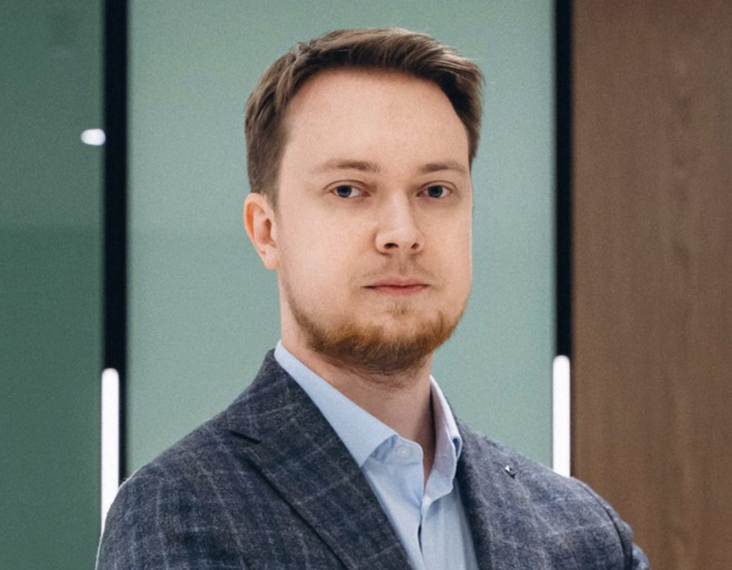 Александр Сабуров